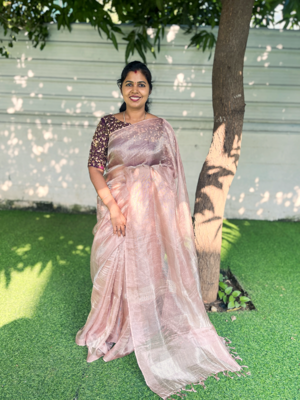 Embrace the elegance of Nayanthara’s style with our exquisite Tussar Tissue Saree |DTTS003